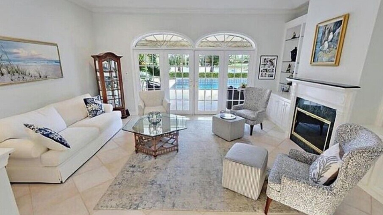 Photo of Livingroom in Palm City