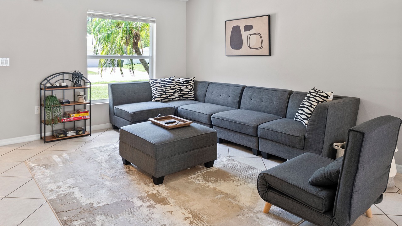 Photo of Livingroom in Lake Sarasota