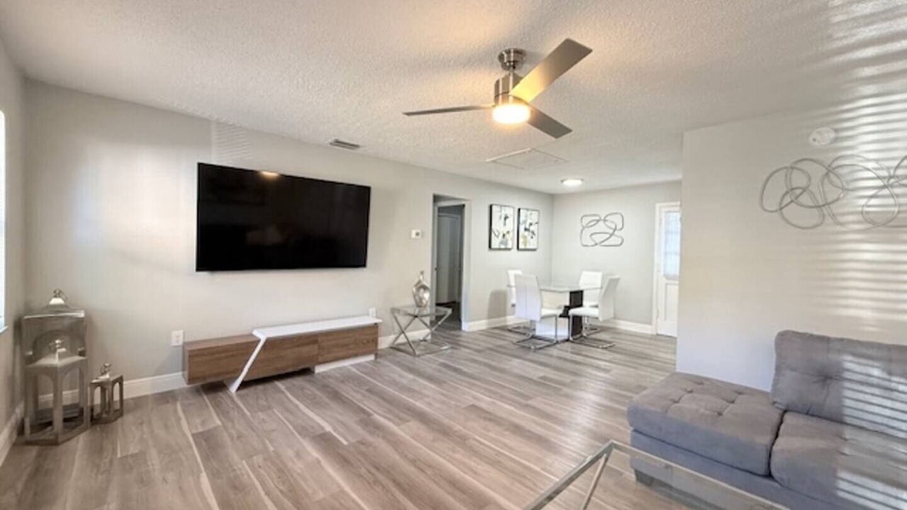 Photo of Livingroom in Winter Haven