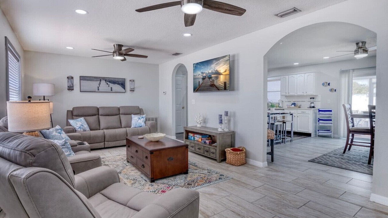 Photo of Livingroom in Trailer Estates