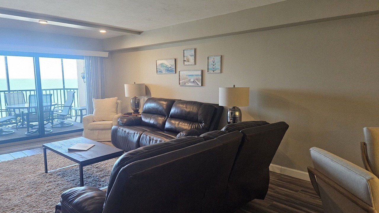 Photo of Livingroom in Englewood