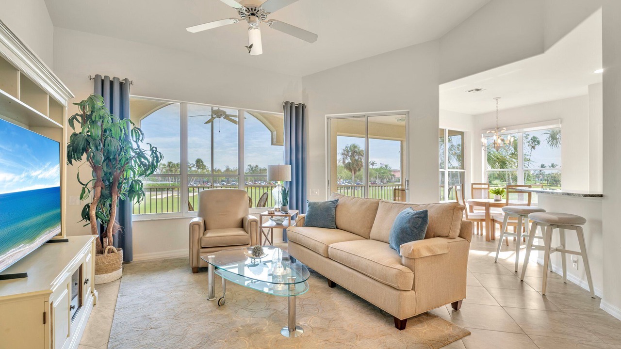 Photo of Livingroom in Tropical Cove