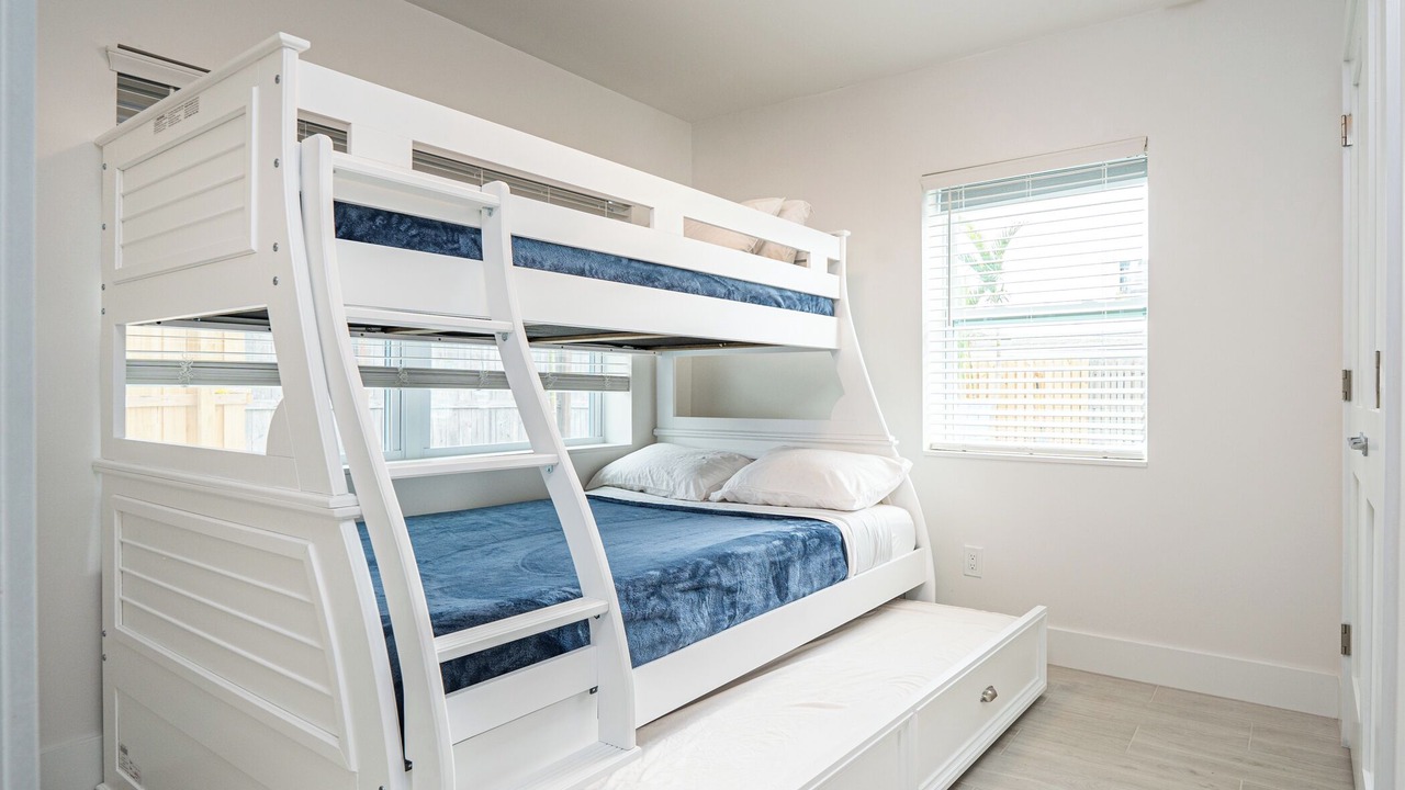 Photo of Bedroom in Hutchinson Island South