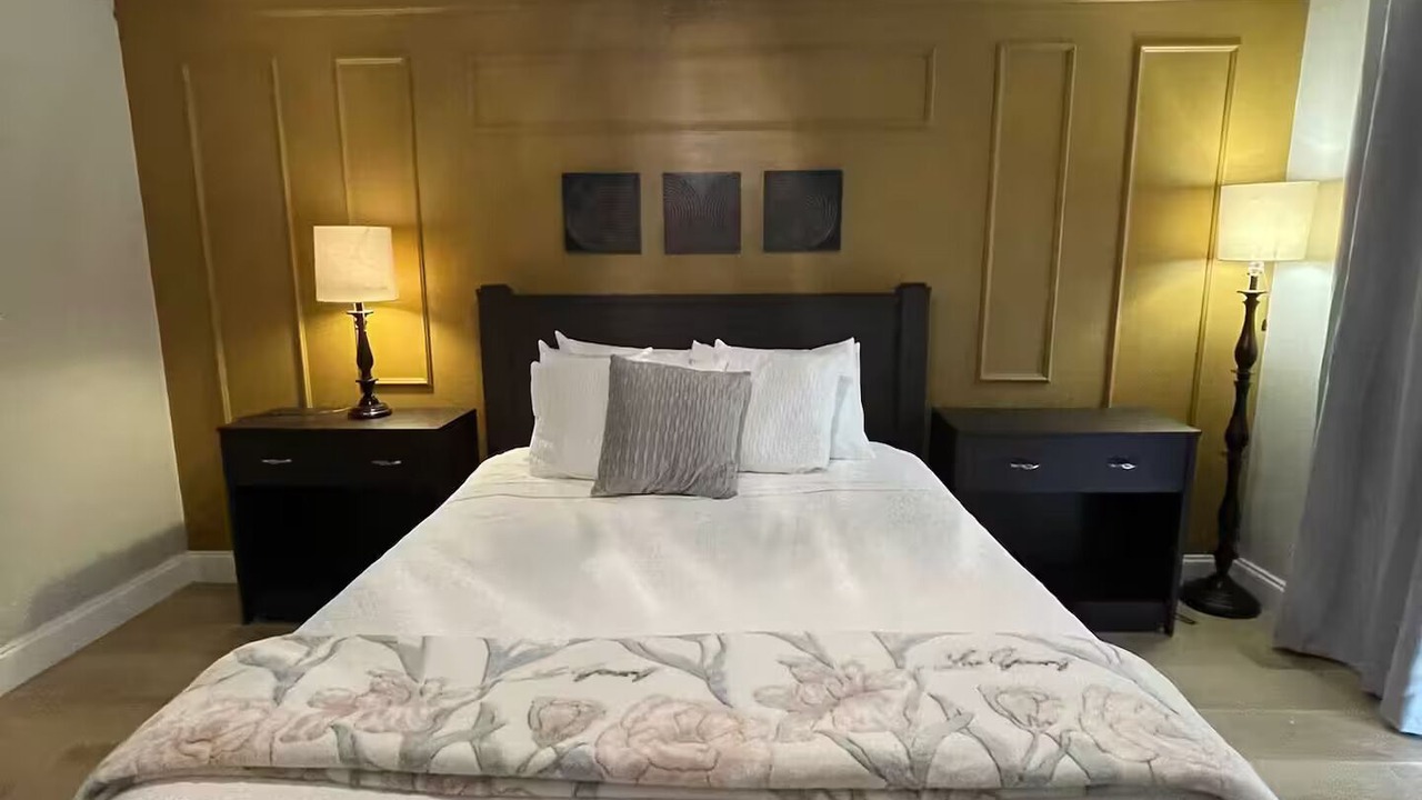 Photo of Bedroom in Interchange Square