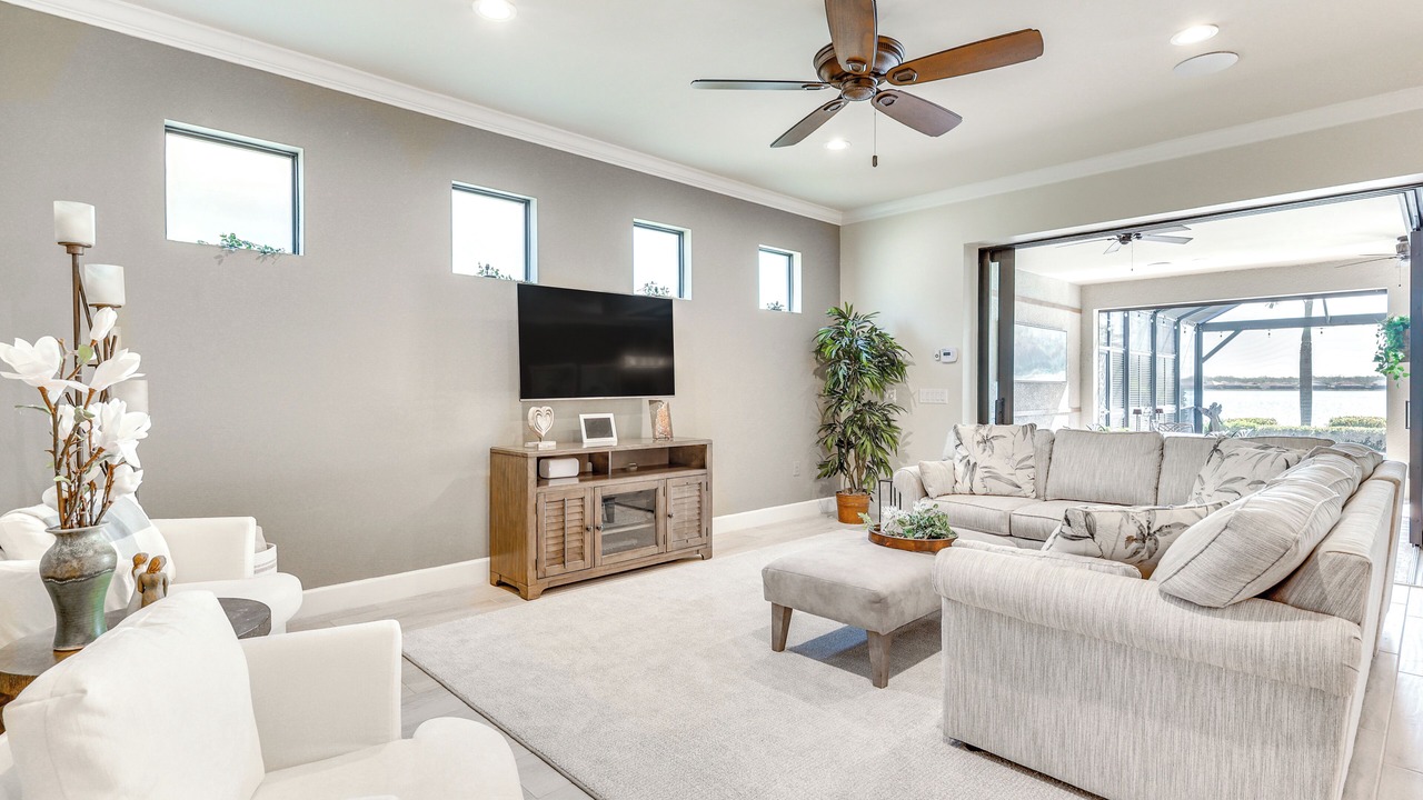 Photo of Livingroom in Estero