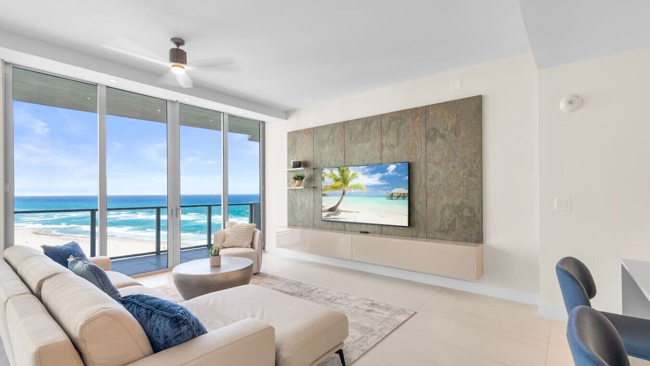 Photo of Livingroom in Singer Island