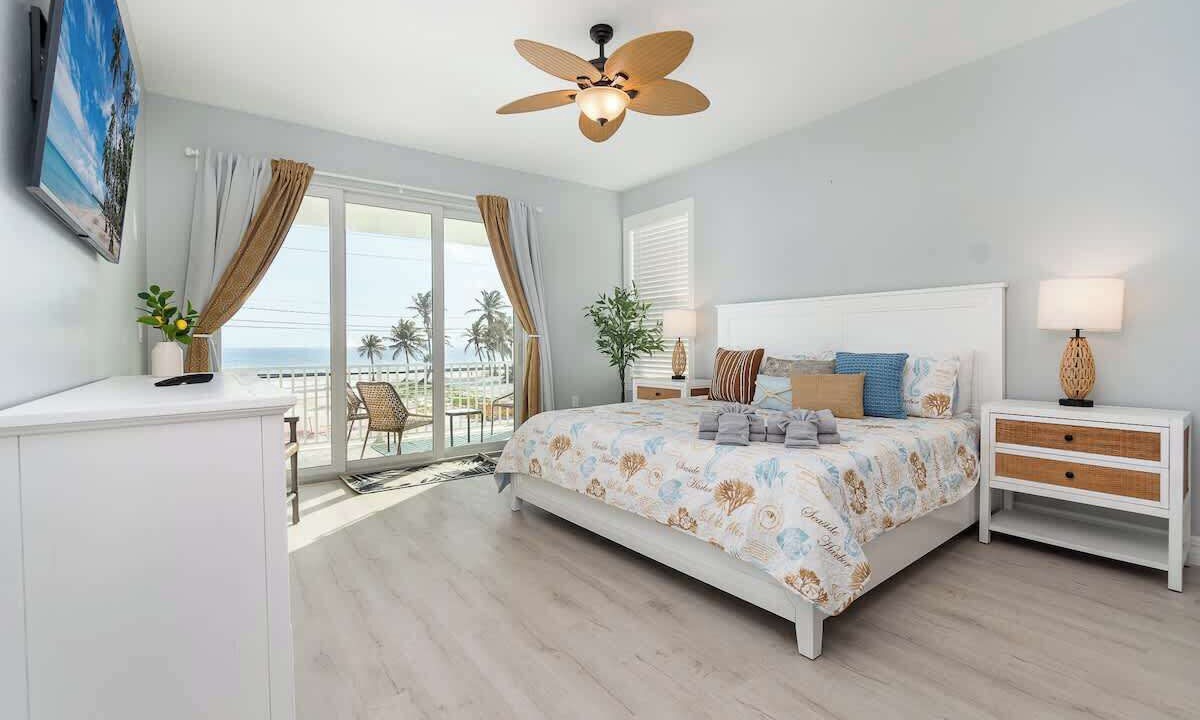Photo of Bedroom in Mid Island