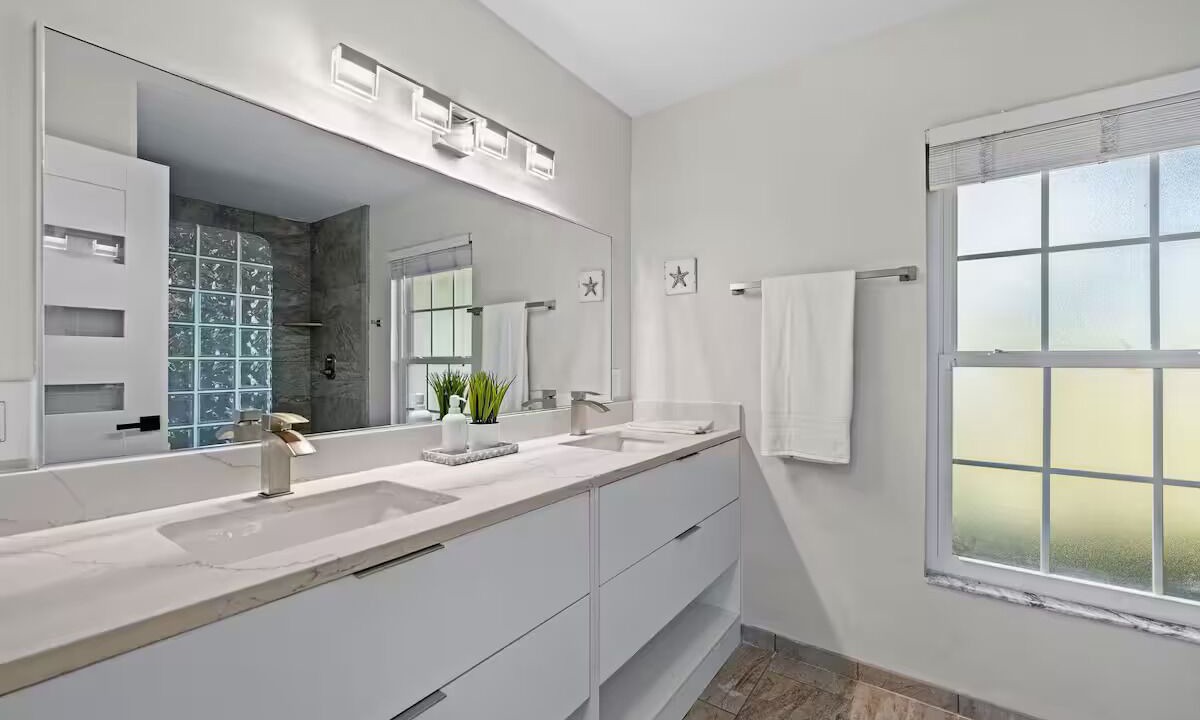 Photo of Bathroom in Laurel