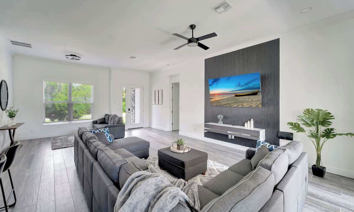 Photo of Livingroom in Osprey