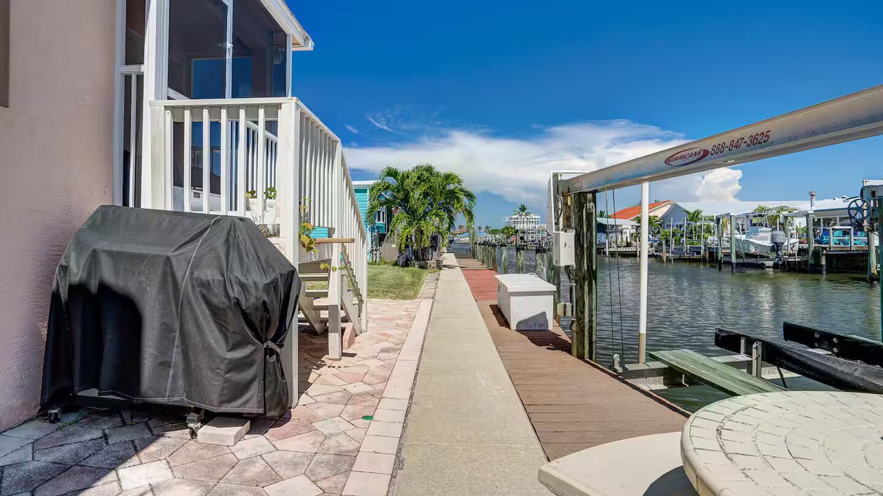 Photo of Outdoor in Hutchinson Island South