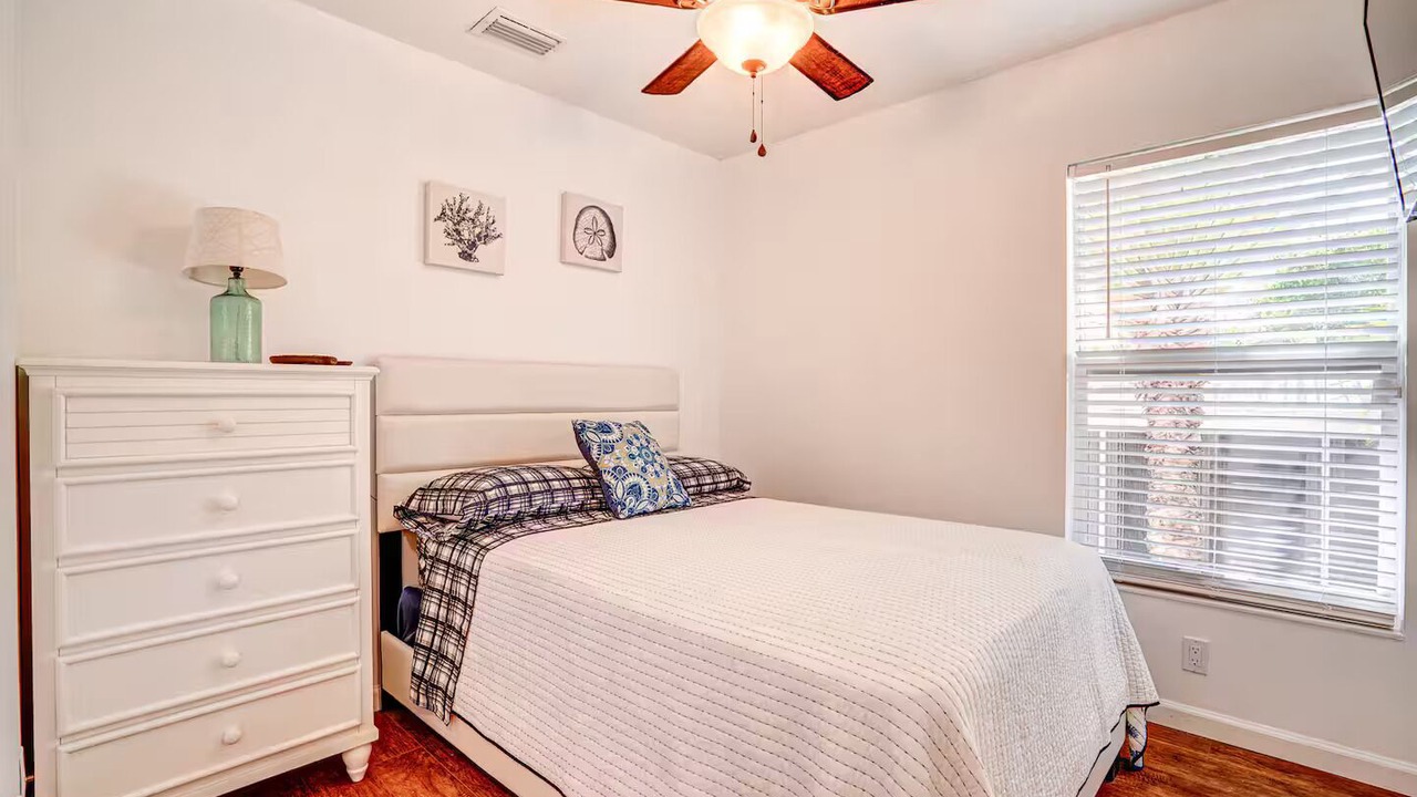 Photo of Bedroom in Hutchinson Island South