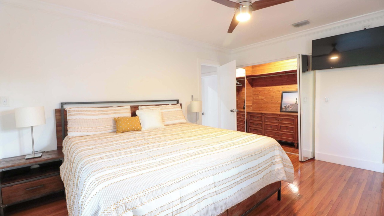 Photo of Bedroom in Northeast Miami