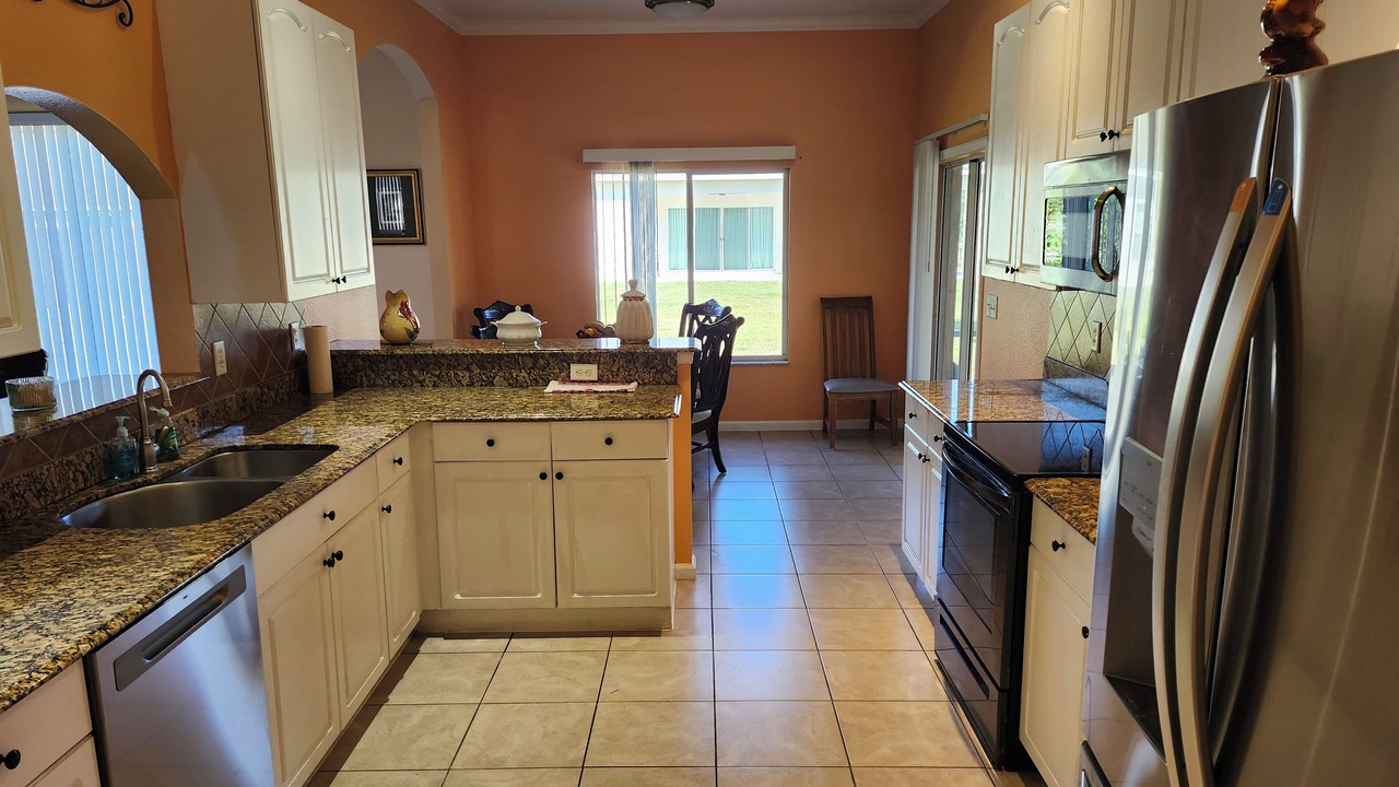 Photo of Kitchen in Port Saint Lucie