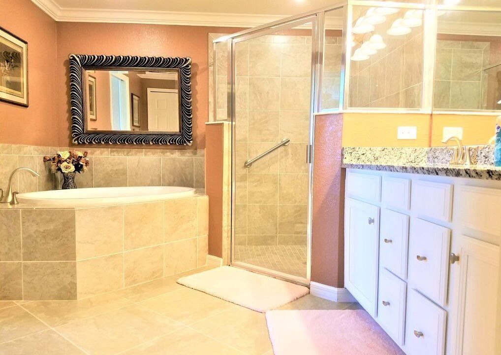 Photo of Bathroom in Lakewood Ranch
