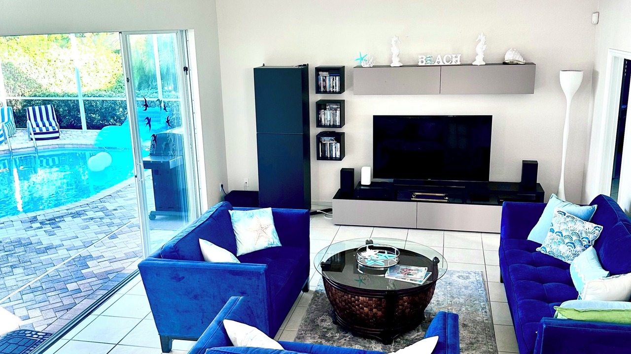 Photo of Livingroom in Central Naples