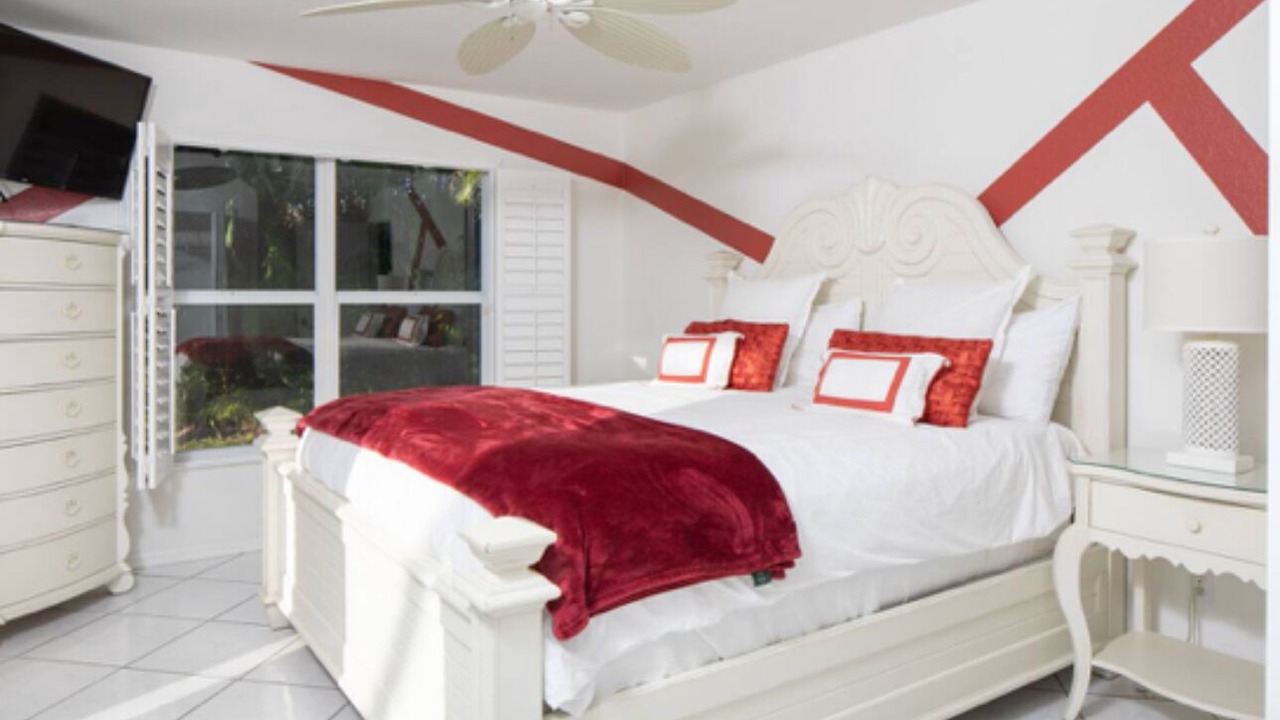 Photo of Bedroom in Central Naples
