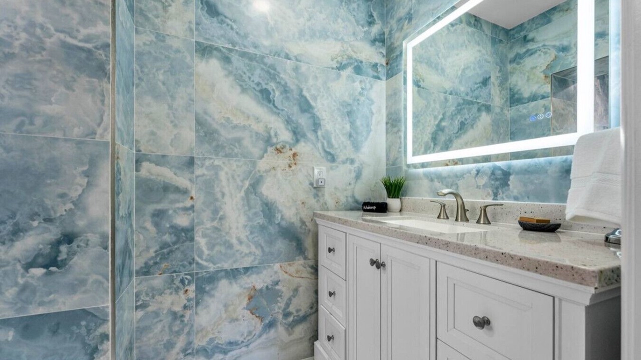Photo of Bathroom in Juno Beach