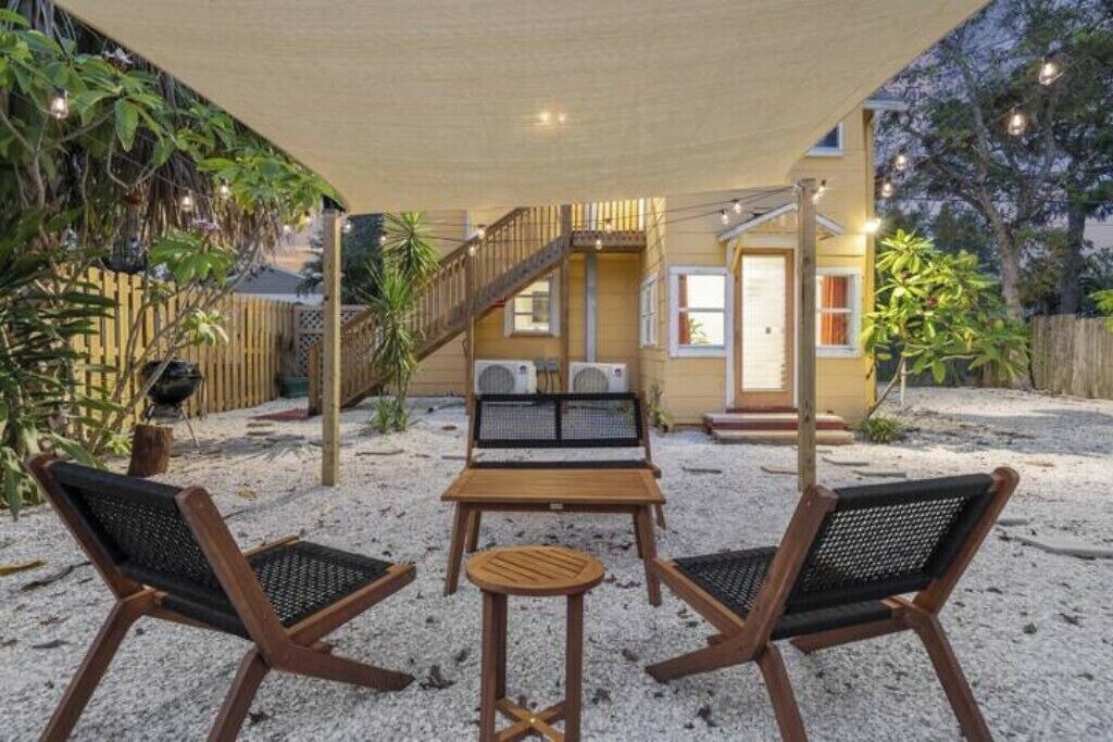 Photo of Patio Balcony in United Central