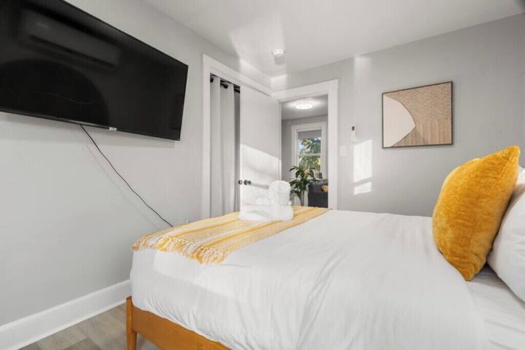 Photo of Bedroom in United Central