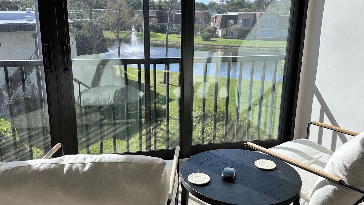 Photo of Livingroom in Central Naples