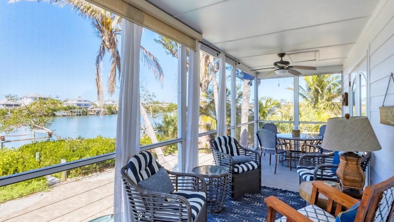 Photo of Patio Balcony in Palm Island