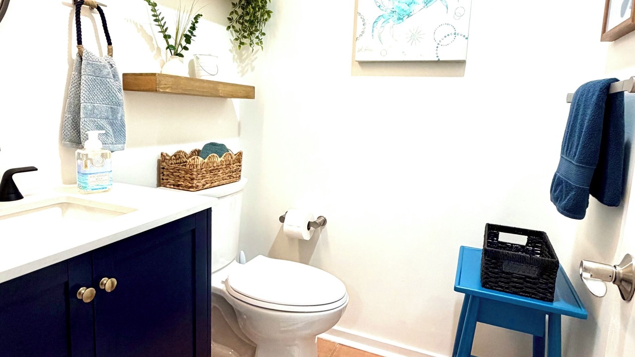Photo of Bathroom in Oceanmarsh Subdivision