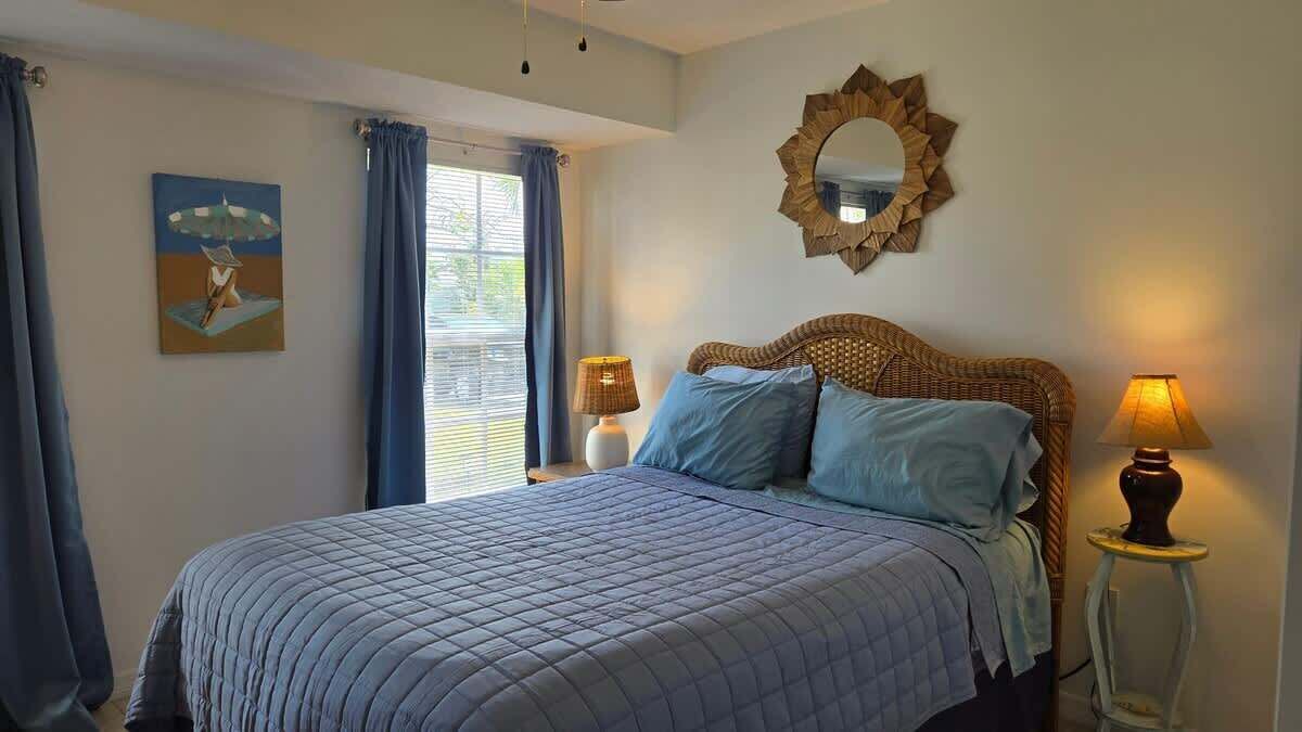 Photo of Bedroom in Laguna Shores