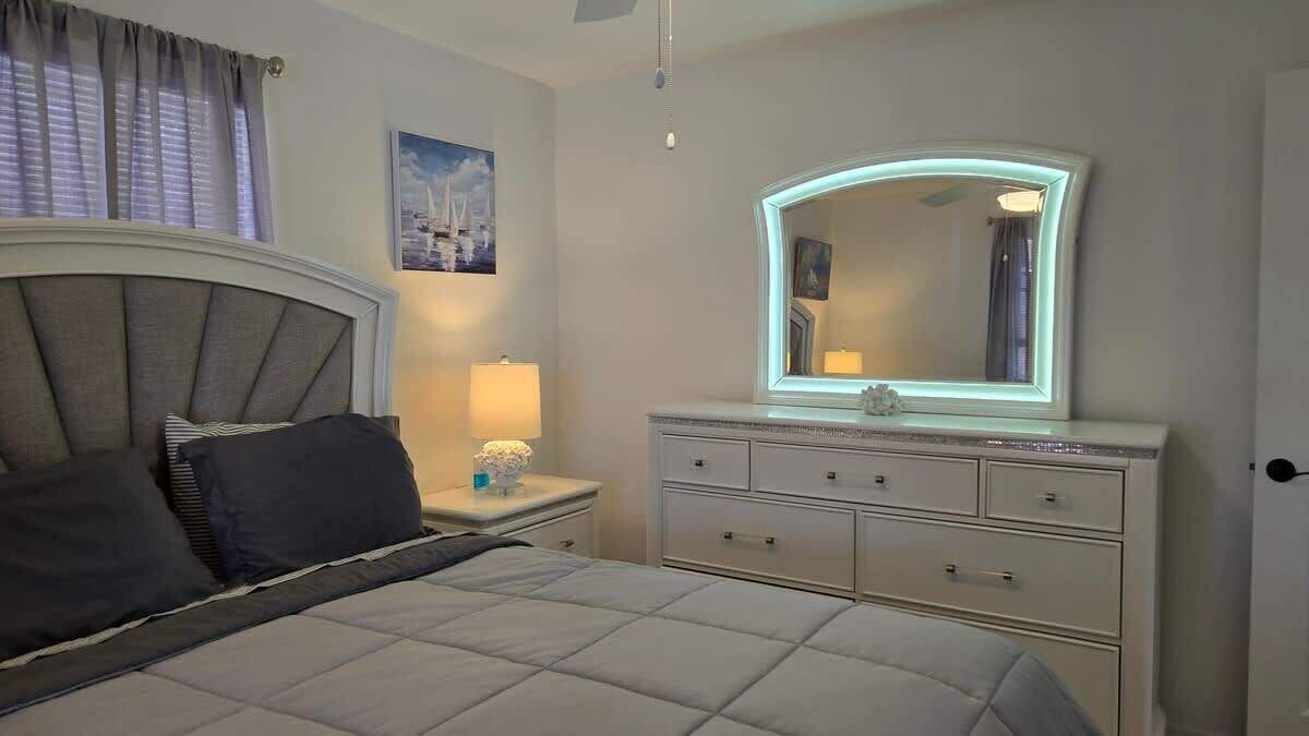 Photo of Bedroom in Laguna Shores