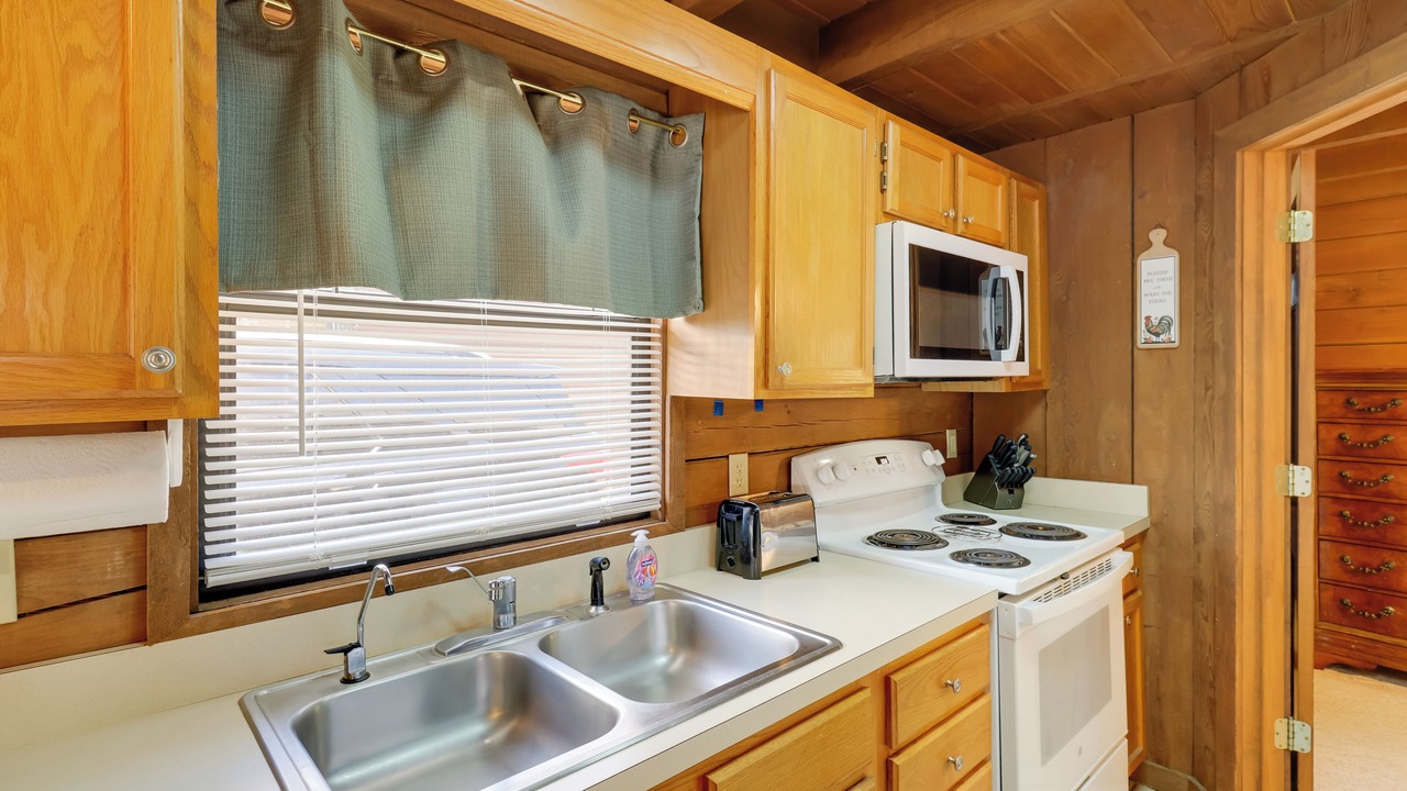 Photo of Kitchen in Okeechobee