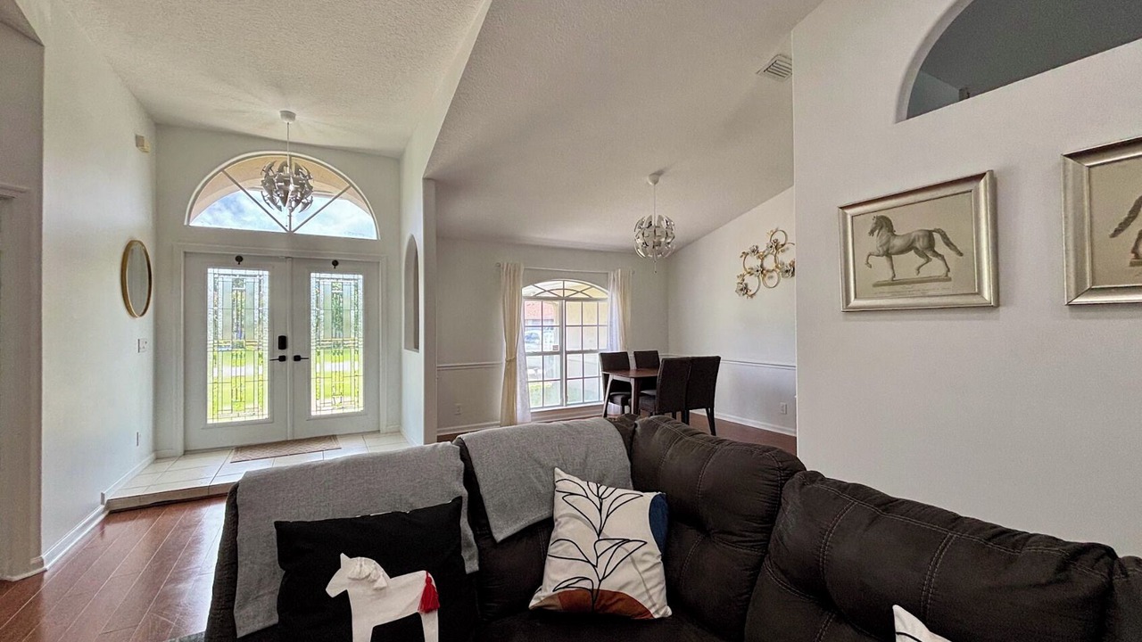 Photo of Bedroom in Equestrian Walk