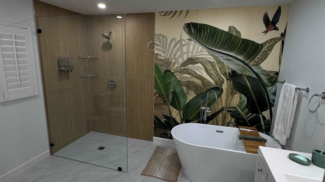 Photo of Bathroom in Caloosahatchee