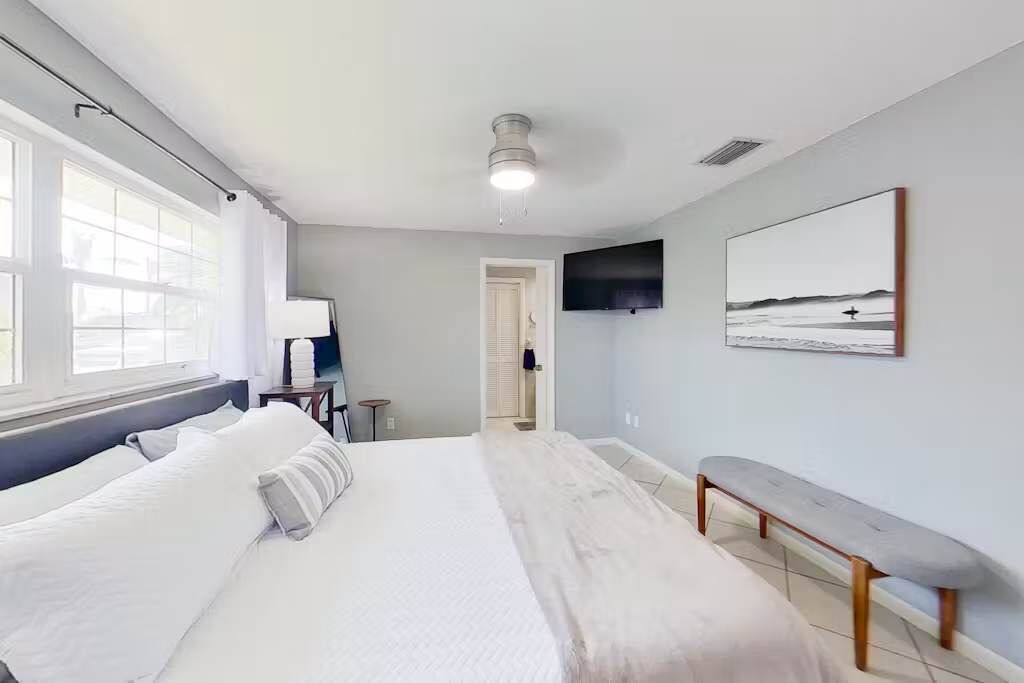 Photo of Bedroom in Caloosahatchee