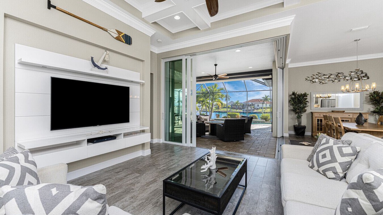 Photo of Livingroom in South Gulf Cove