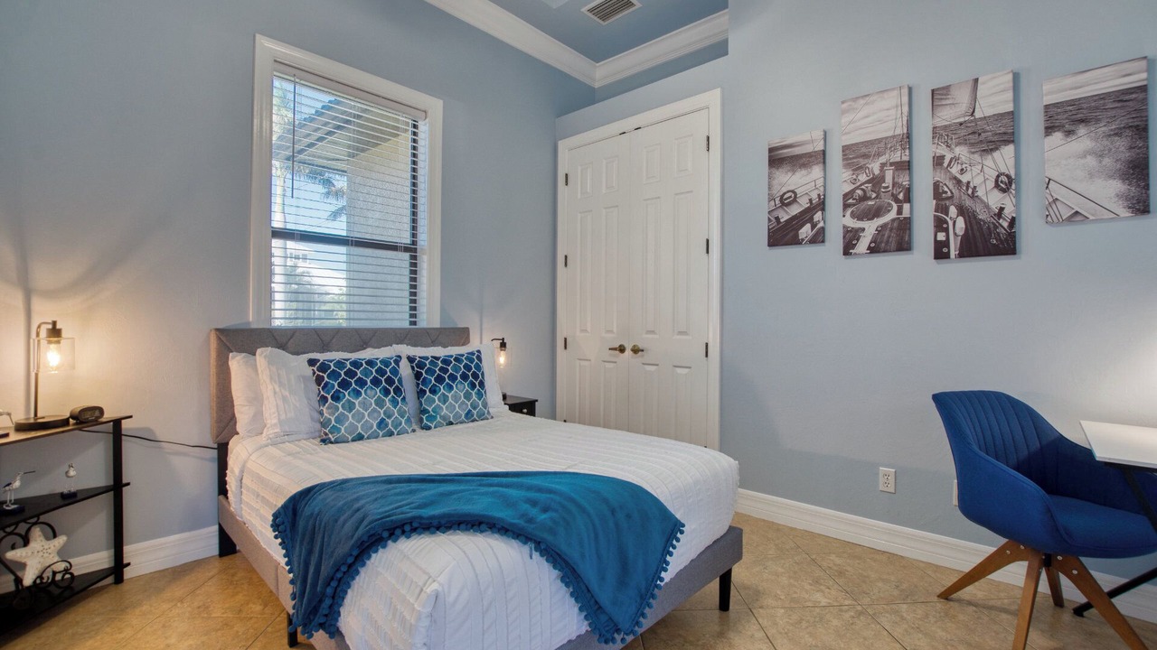 Photo of Bedroom in Caloosahatchee