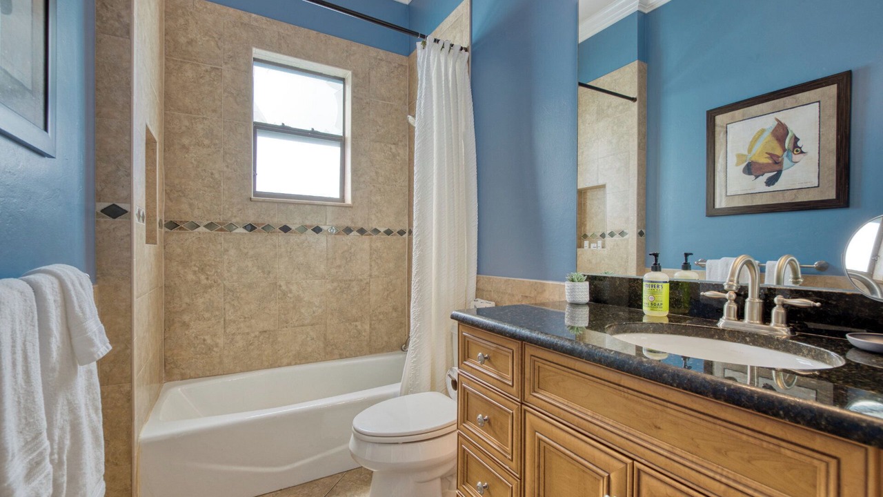 Photo of Bathroom in Caloosahatchee