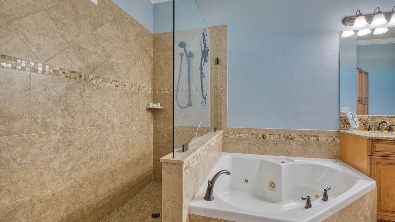 Photo of Bathroom in Caloosahatchee