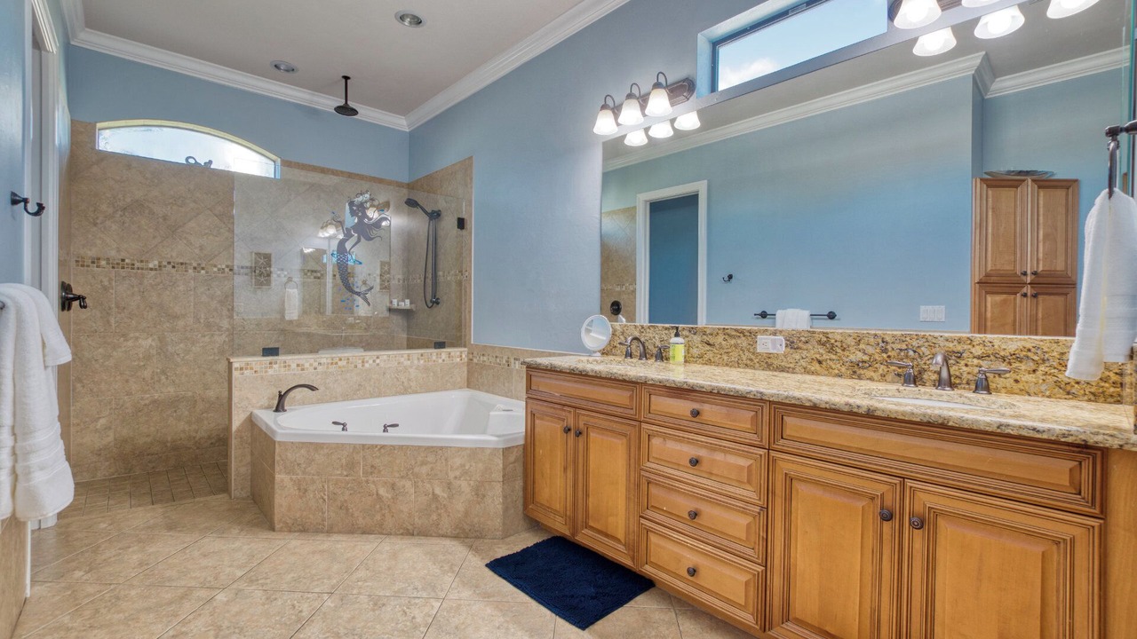 Photo of Bathroom in Caloosahatchee