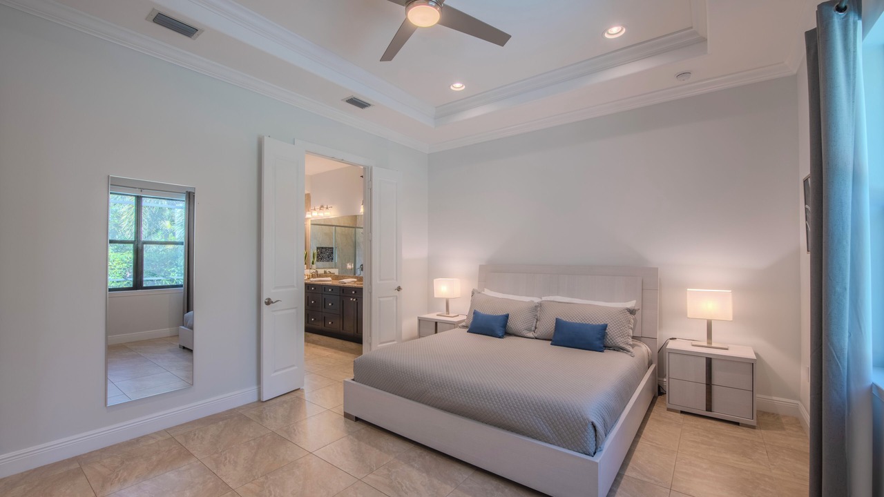 Photo of Bedroom in Naples Park
