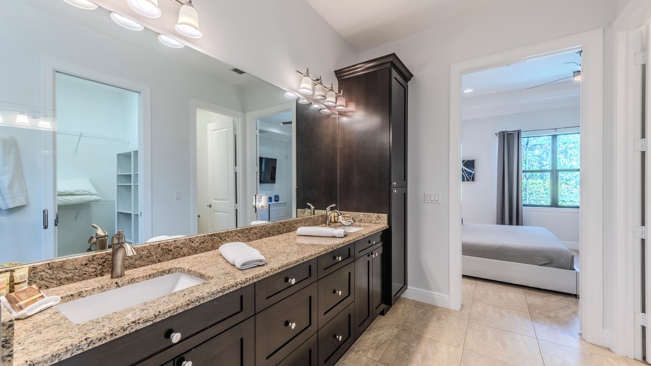 Photo of Bathroom in Naples Park