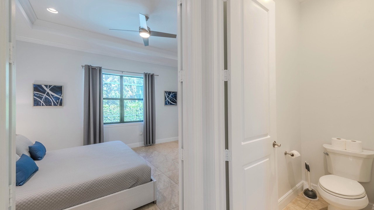 Photo of Bedroom in Naples Park