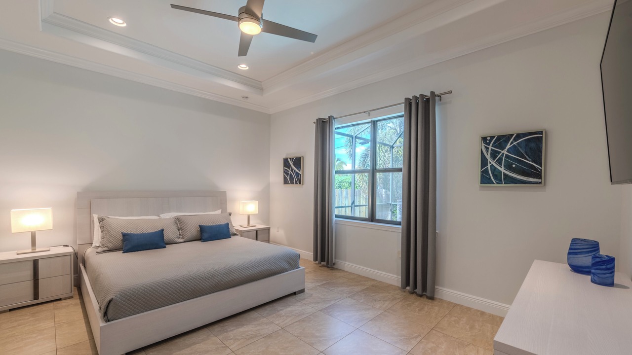 Photo of Bedroom in Naples Park