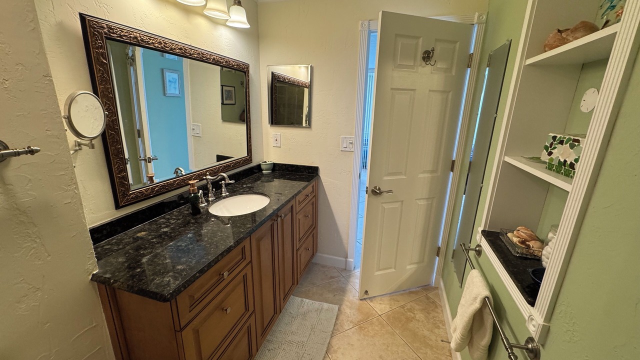 Photo of Bathroom in Hutchinson Island South