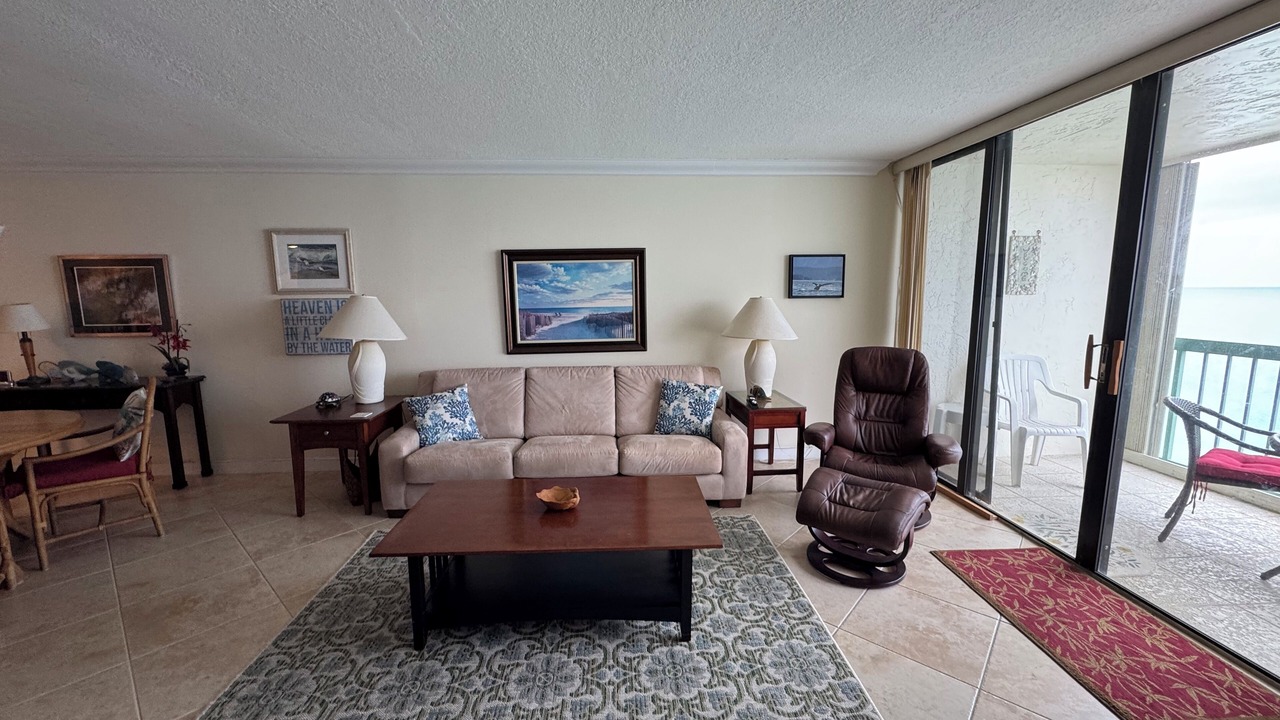 Photo of Livingroom in Hutchinson Island South