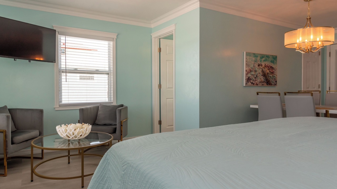 Photo of Bedroom in Mid Island