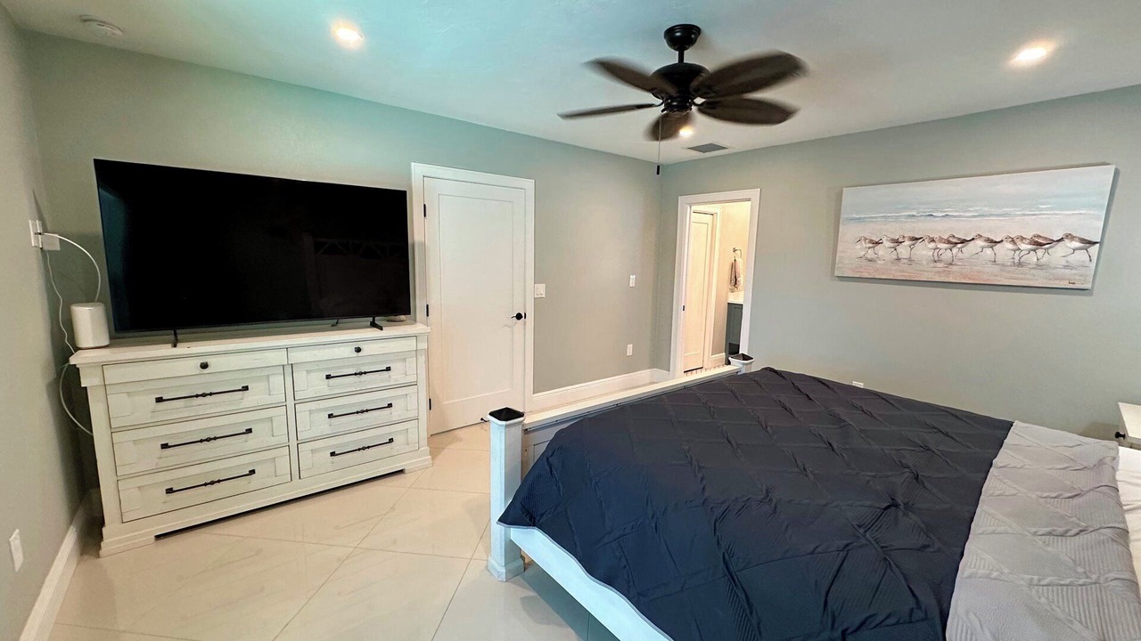 Photo of Bedroom in Laguna Shores