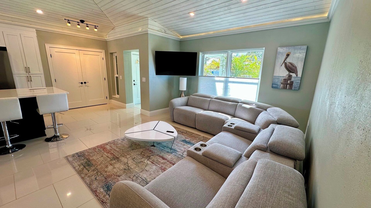Photo of Livingroom in Laguna Shores