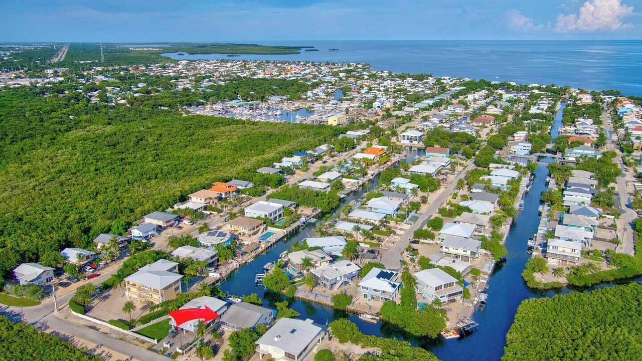 Photo of Others in Rock Harbor