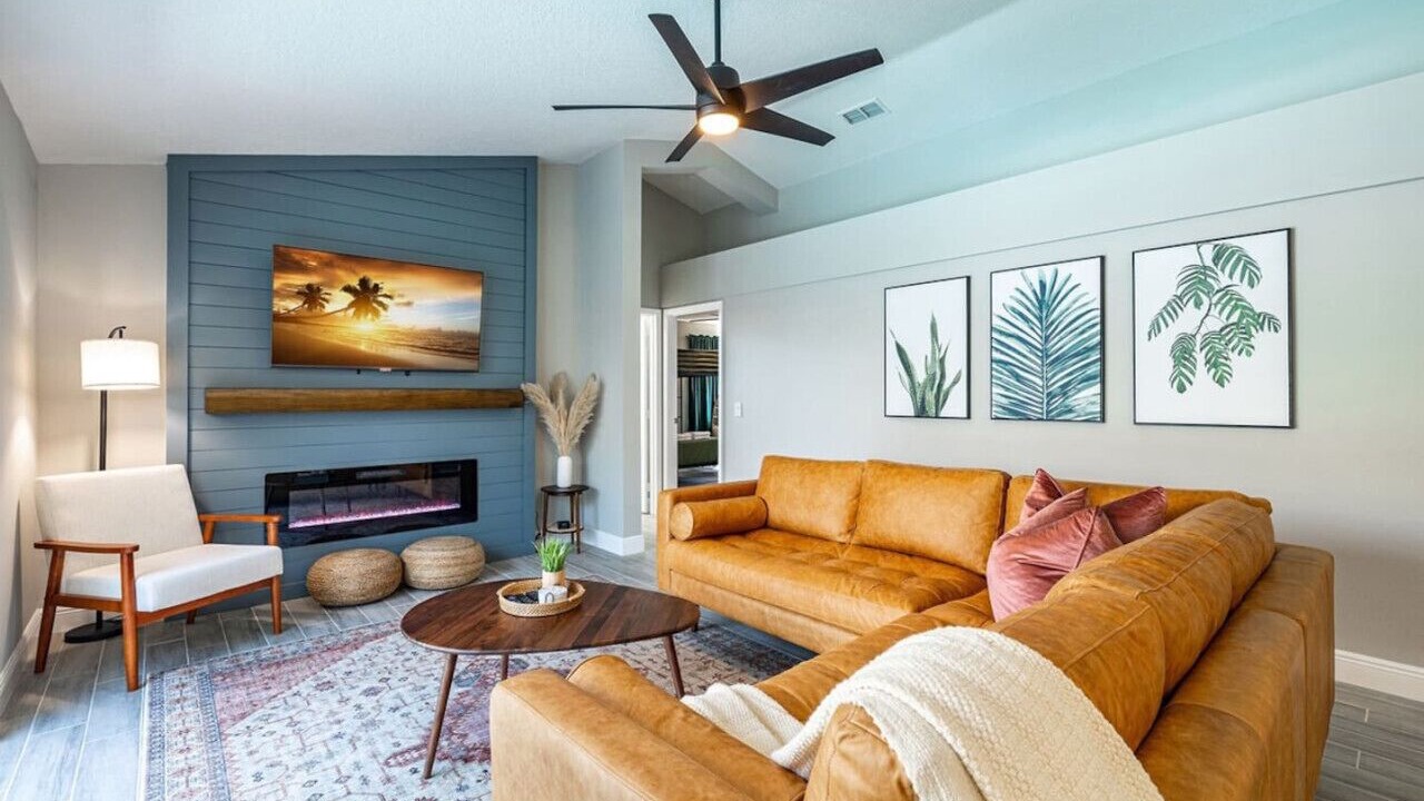 Photo of Livingroom in Allen's Ridge