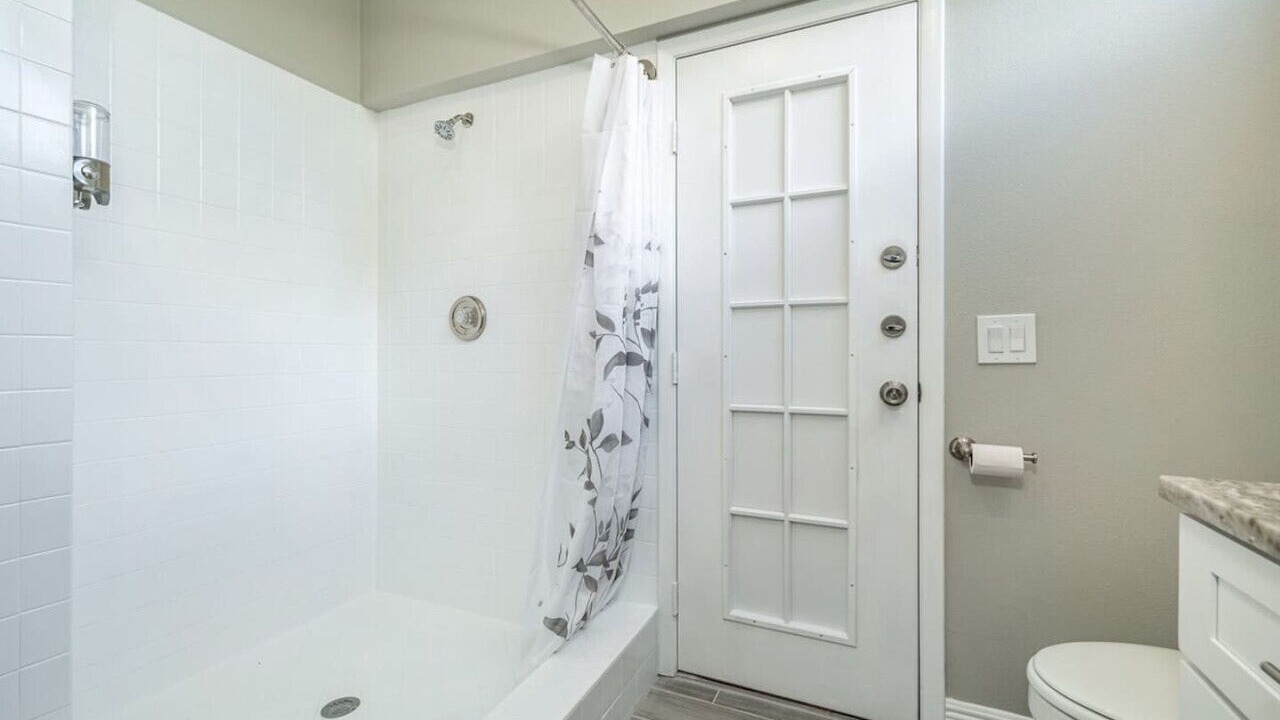 Photo of Bathroom in Allen's Ridge