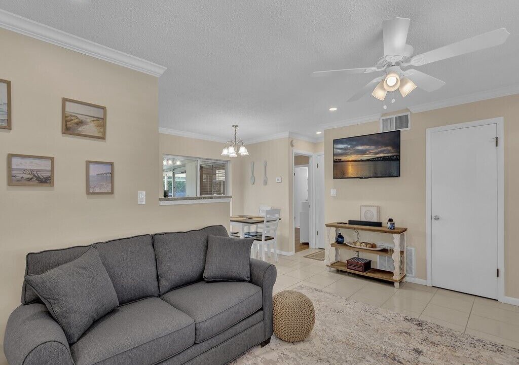 Photo of Livingroom in Vero Beach South
